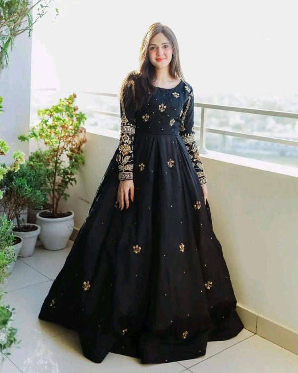 BOTI MAXI WITH TROUSER - | Buy Online from Areeba Boutiques