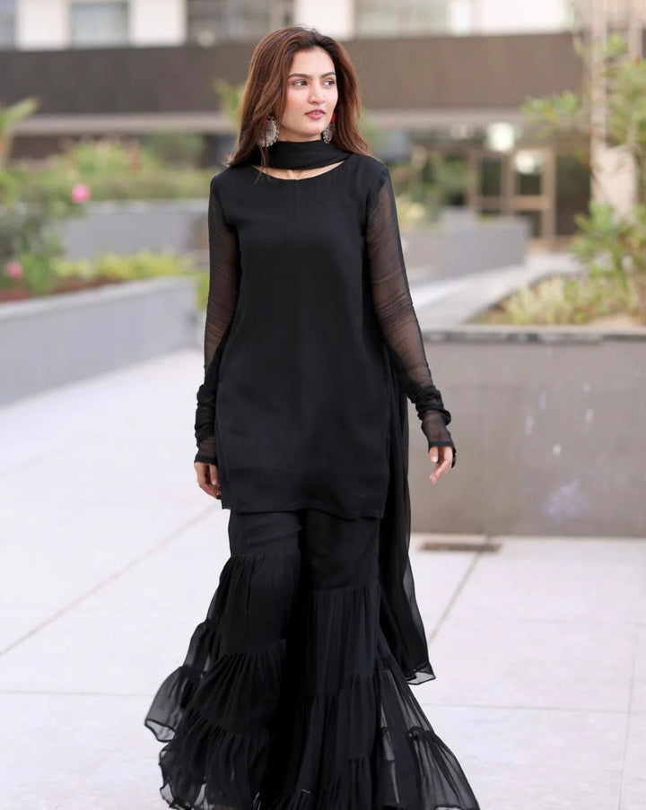 Hira Faisal 3 Pcs - | Buy Online from Areeba Boutiques