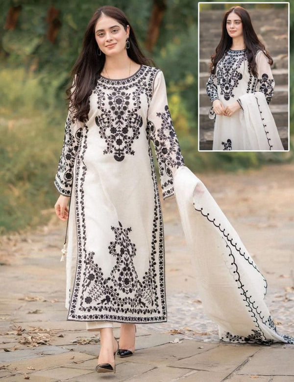 Rimsha 3 Pcs - | Buy Online from Areeba Boutiques